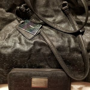 AE Tote and wallet set